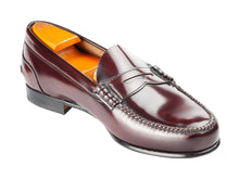 Load image into Gallery viewer, Classic Dark Brown Mocassinis
